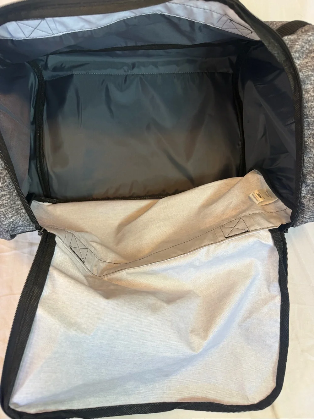 Adidas Defender IV Small Duffel Bag Gray / Black EUC Travel & Gym